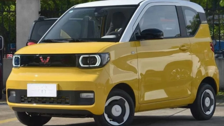 Wuling Hongguang MINI EV 2025
