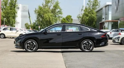 Wuling Starlight 2025